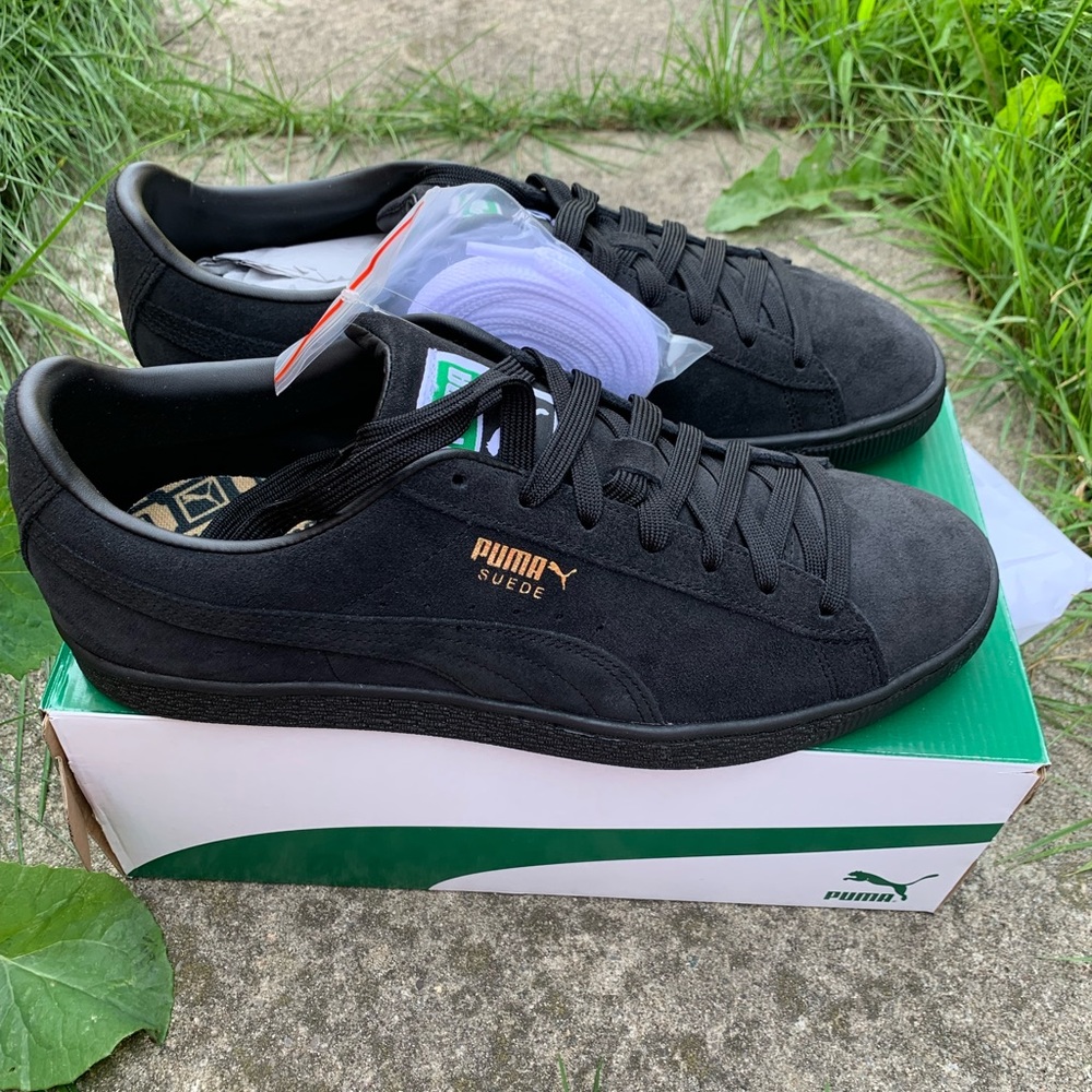 Brand new puma suede size 11